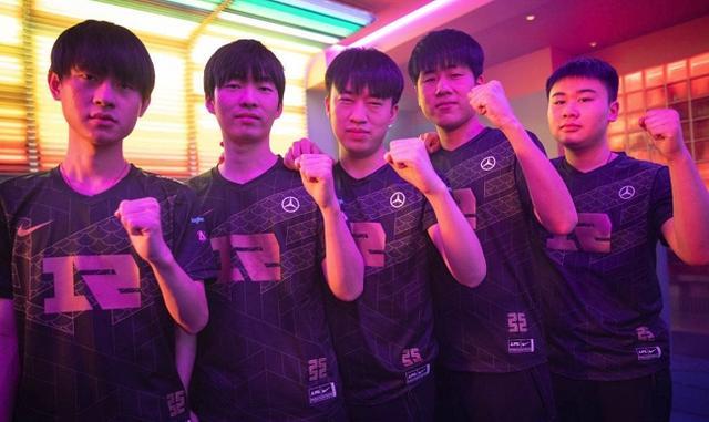 频频出现 频频出现