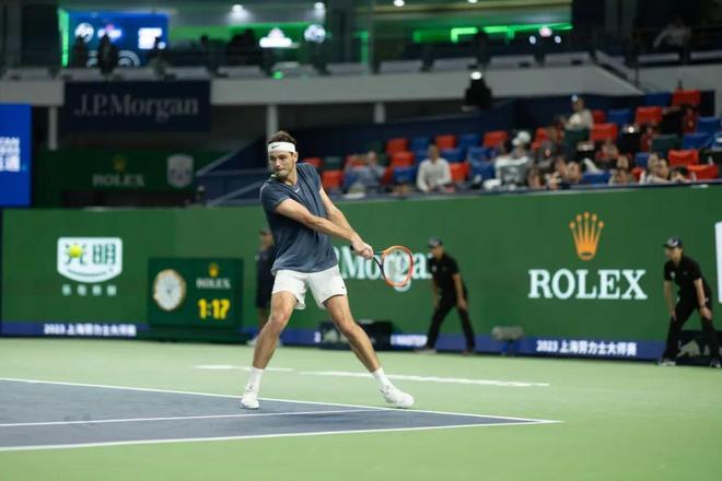 场上无比的 场上无比的